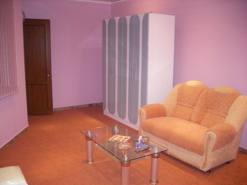 Gyumri Hotel Erivan Zimmer foto